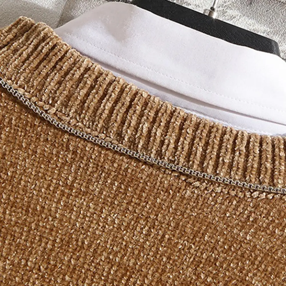 Gestrickter Pullover mit Kontraststreifen - Image 6