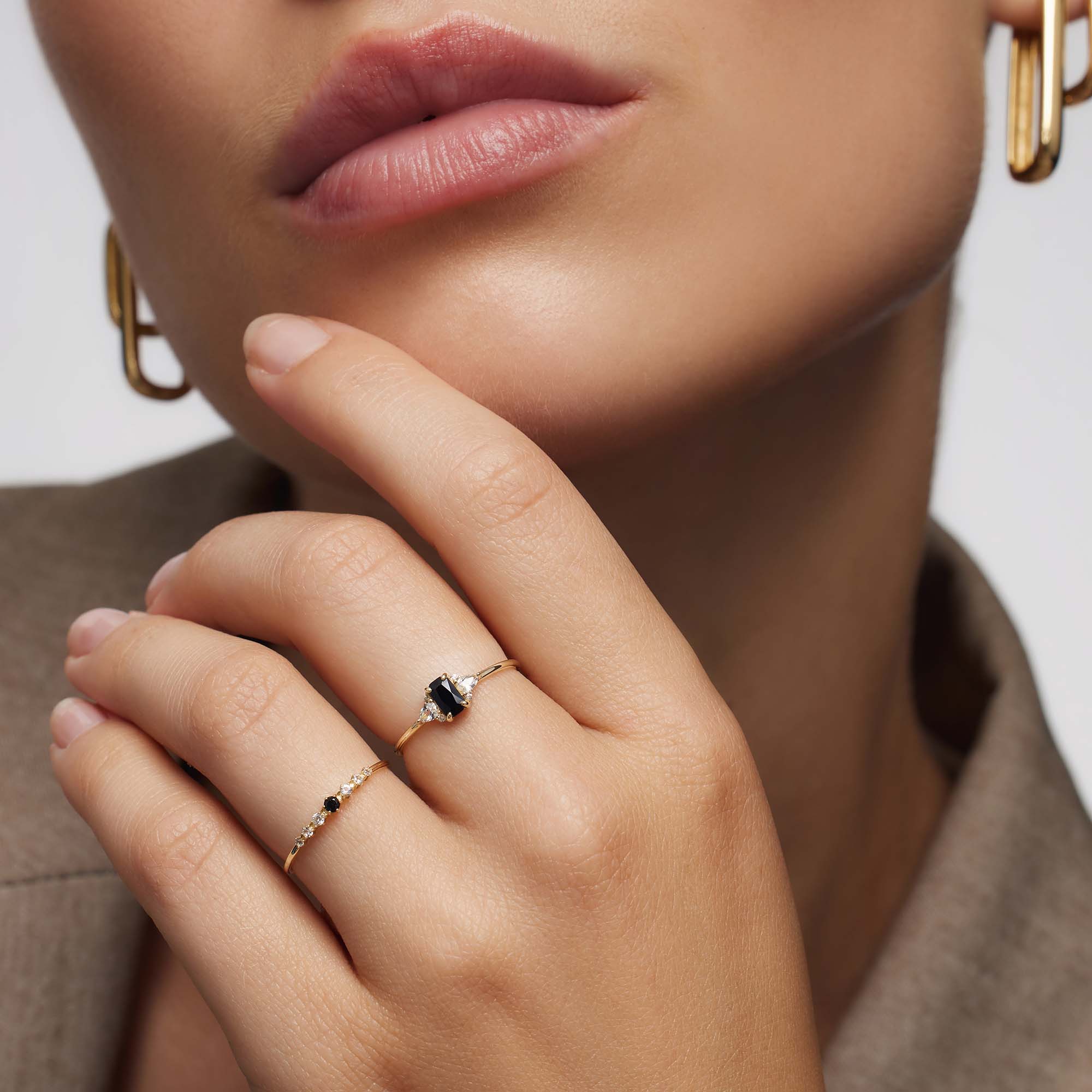 Gold Baguette Ring with Black Spinel - Image 2
