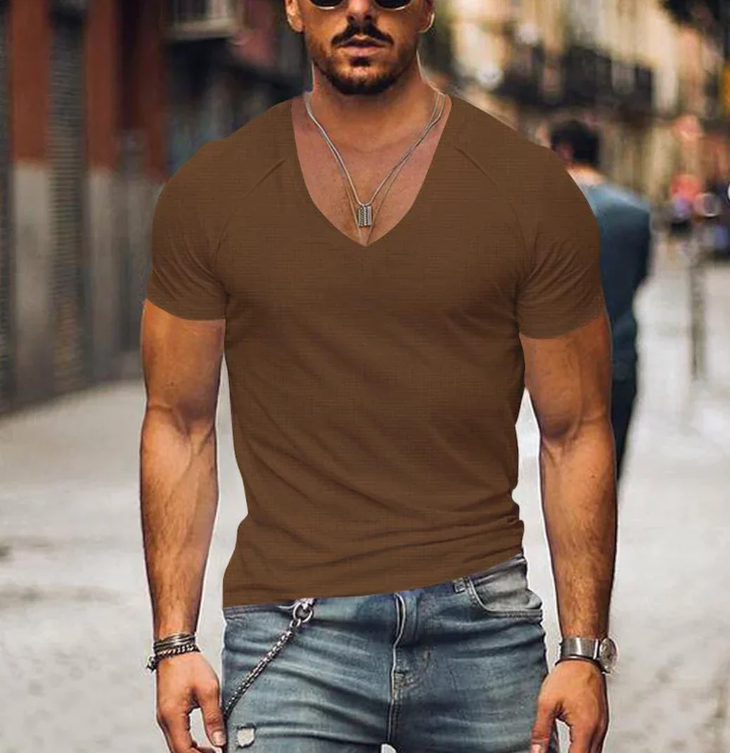Gratian | Zeitloses Soft-Fit V-Ausschnitt T-Shirt für Herren - Image 6