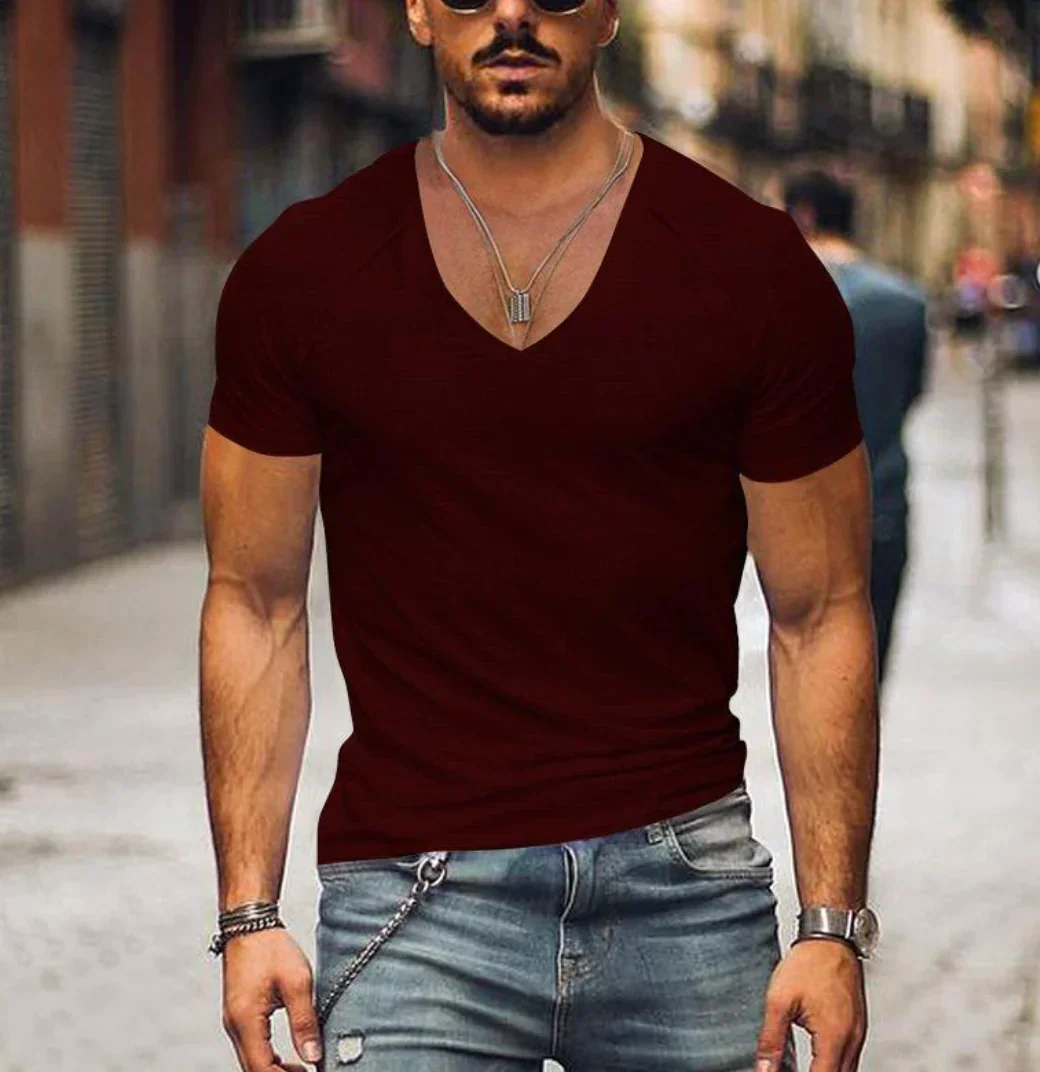 Gratian | Zeitloses Soft-Fit V-Ausschnitt T-Shirt für Herren - Image 7