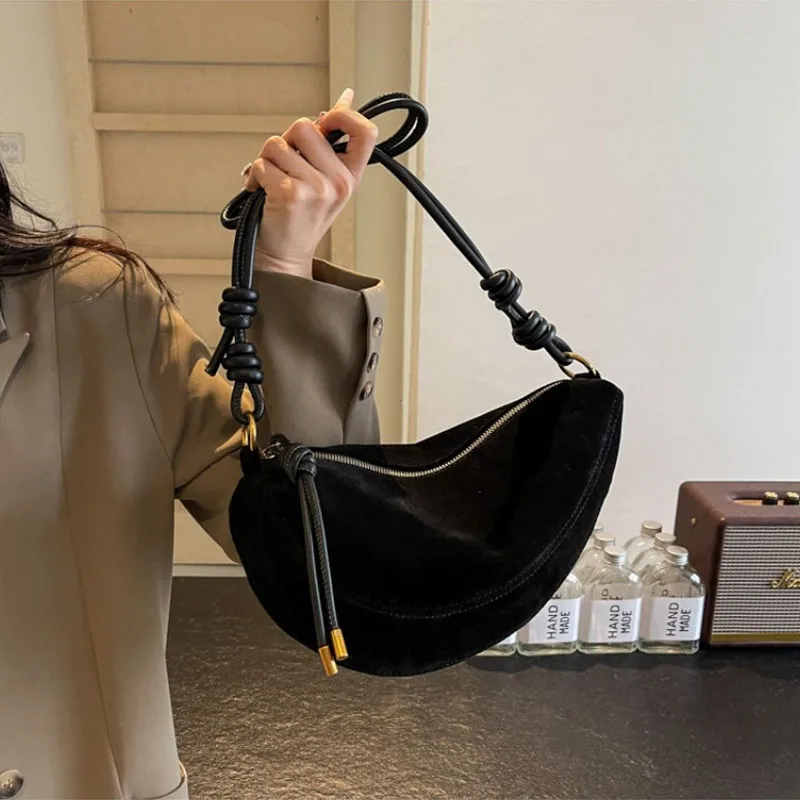 GRETCHEN - Image 3