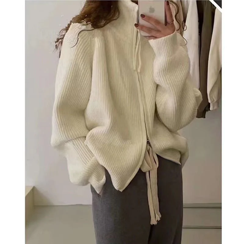 Halsey Strickjacke mit Reißverschluss