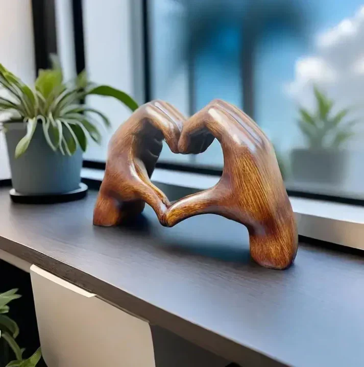 HeartGlow Handgemachtes Symbol für Liebe - Image 2