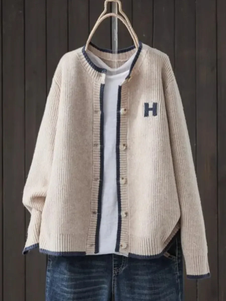 Helene | Klassischer Cardigan - Image 2