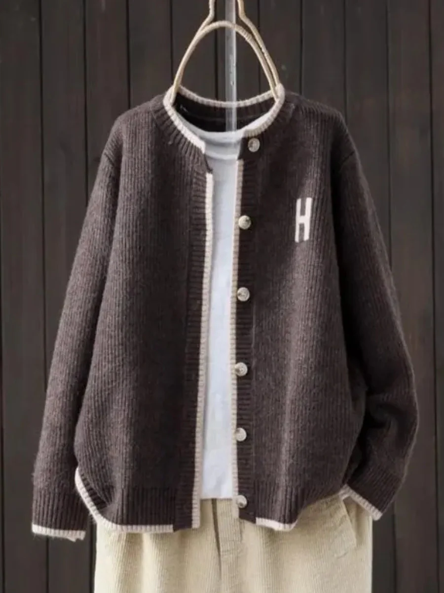 Helene | Klassischer Cardigan - Image 3