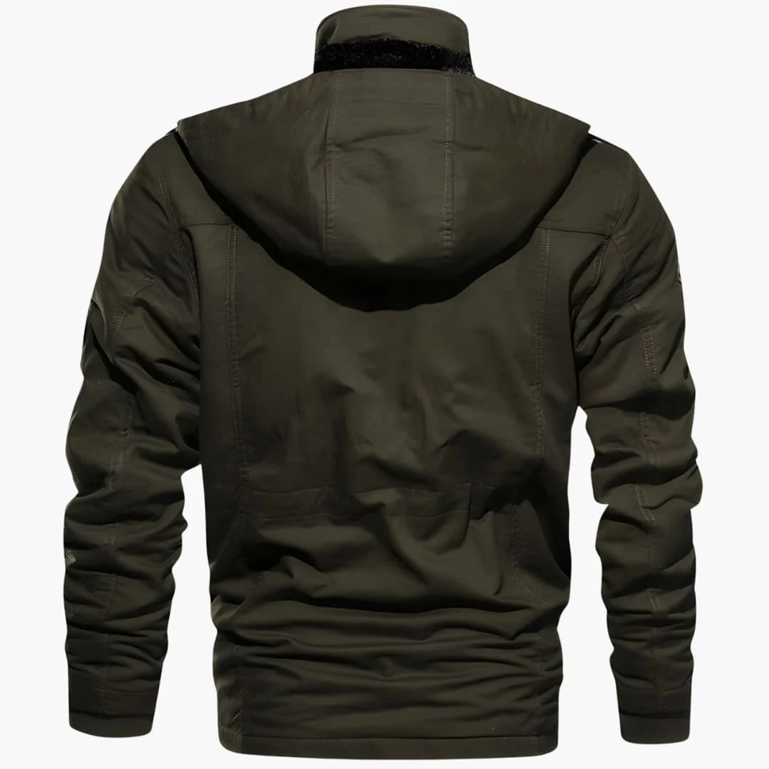 Herrenjacke mit Reißverschluss und mehreren Taschen