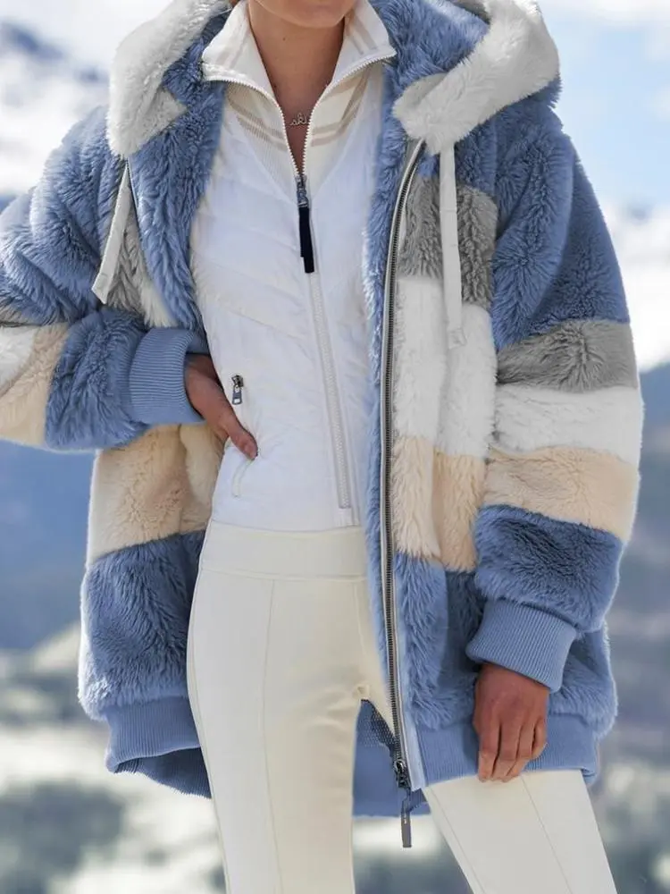Jacke mit Kapuze und Kordelzug aus Kunstfell - Image 4