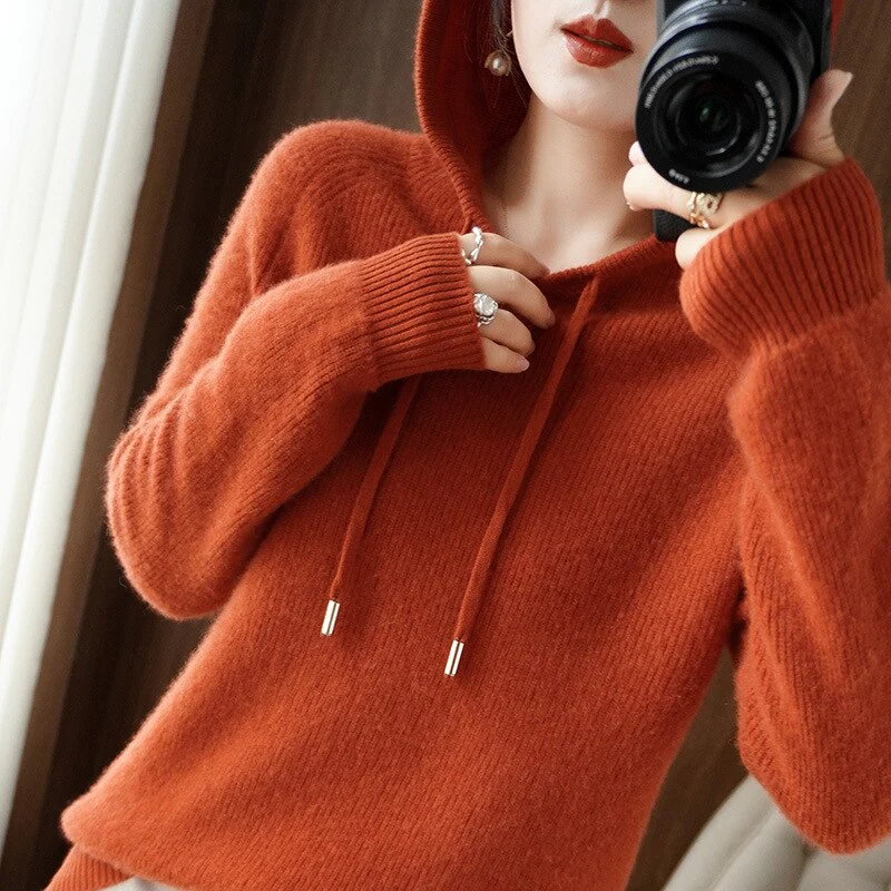 Jennifer | Zeitloser Kapuzenpullover mit Langarm - Image 5