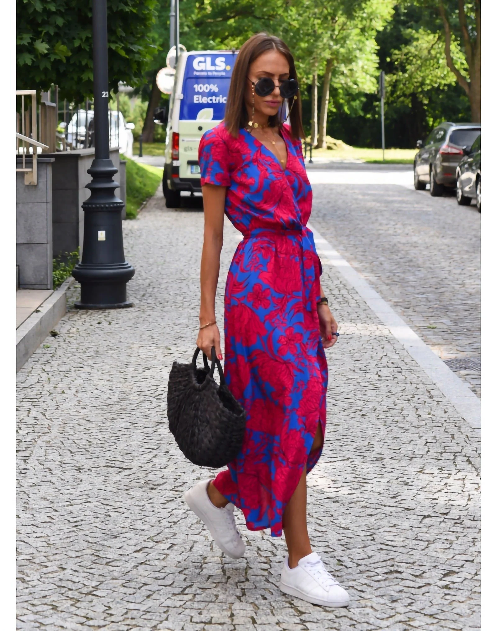 Jennys Frühlingsblütenkleid - Image 3