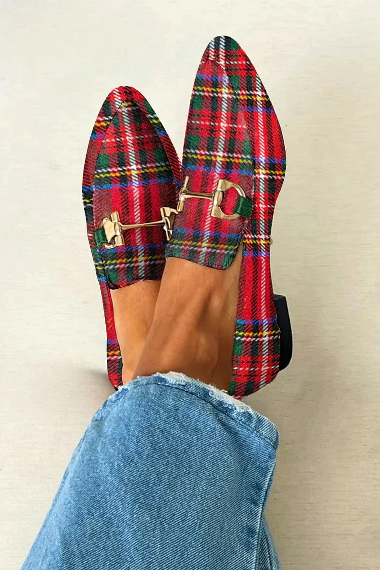 Jesima - Modische Loafers mit verlängertem Vorderteil, Metallklammer und Karomuster