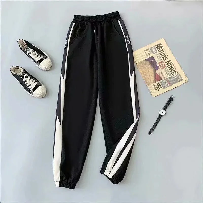 Jogginghose mit Kontrast - Image 2