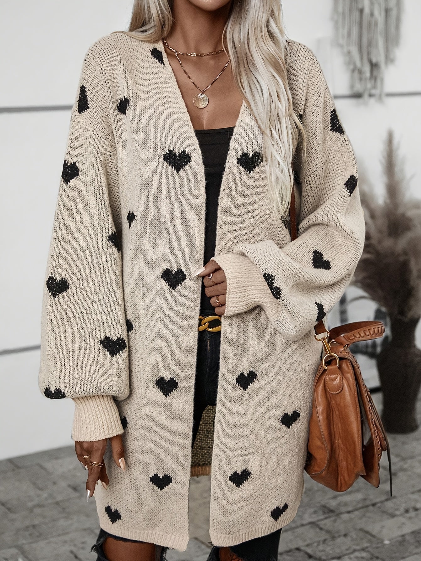 Johanna | Verspielter Cardigan mit Herzmuster - Image 5