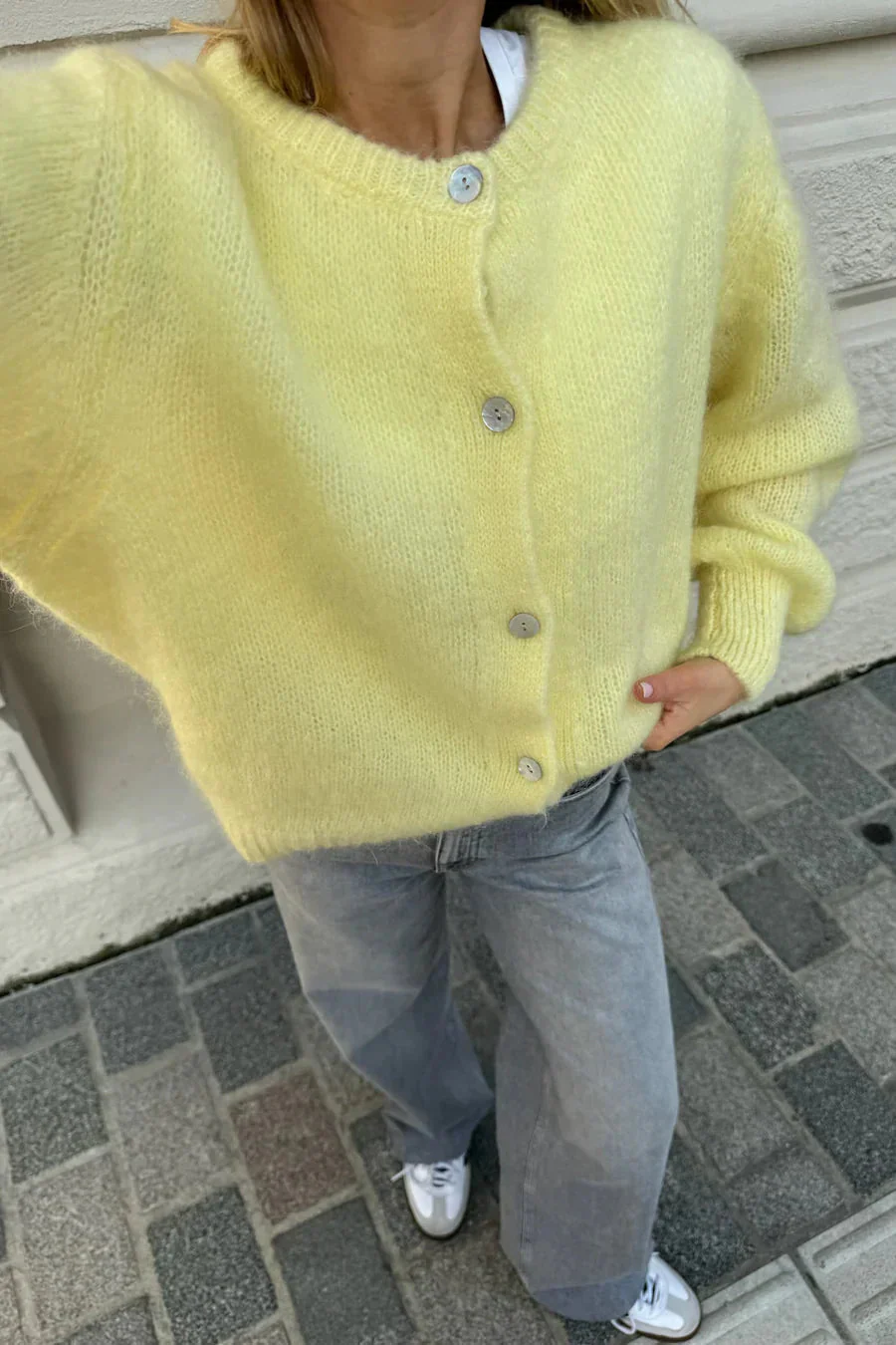 Karis | Lässige Damen-Strickjacke - Image 9