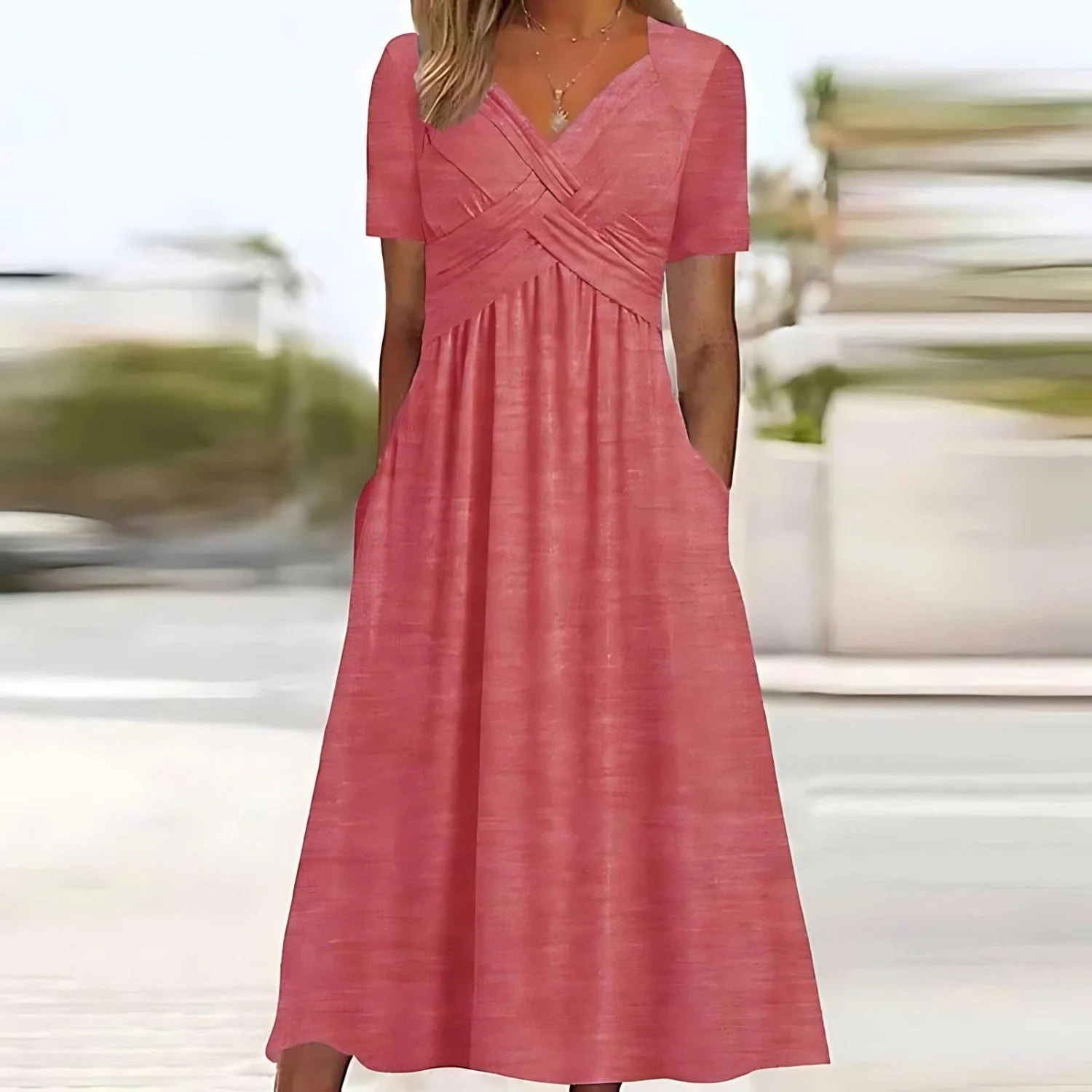 Katerielle | Stilvolles Midi-Kleid - Image 3