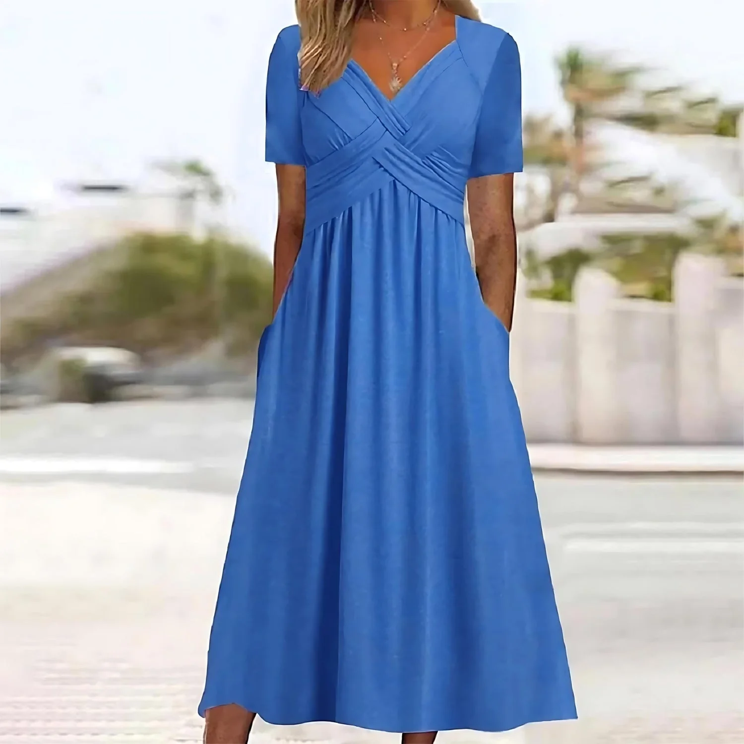 Katerielle | Stilvolles Midi-Kleid - Image 4