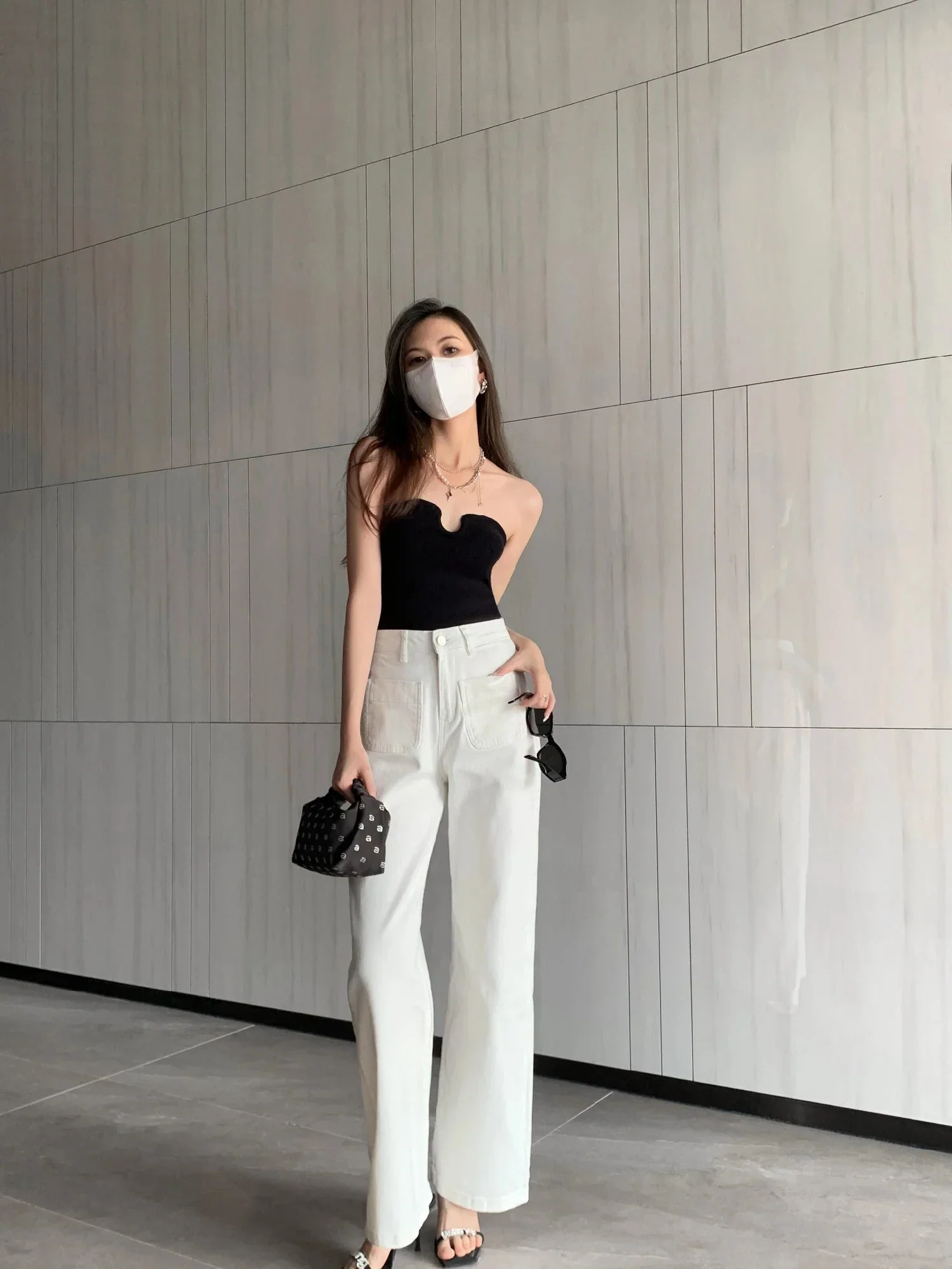 Kiera High-Waisted Jeans mit Weitem Bein - Image 3