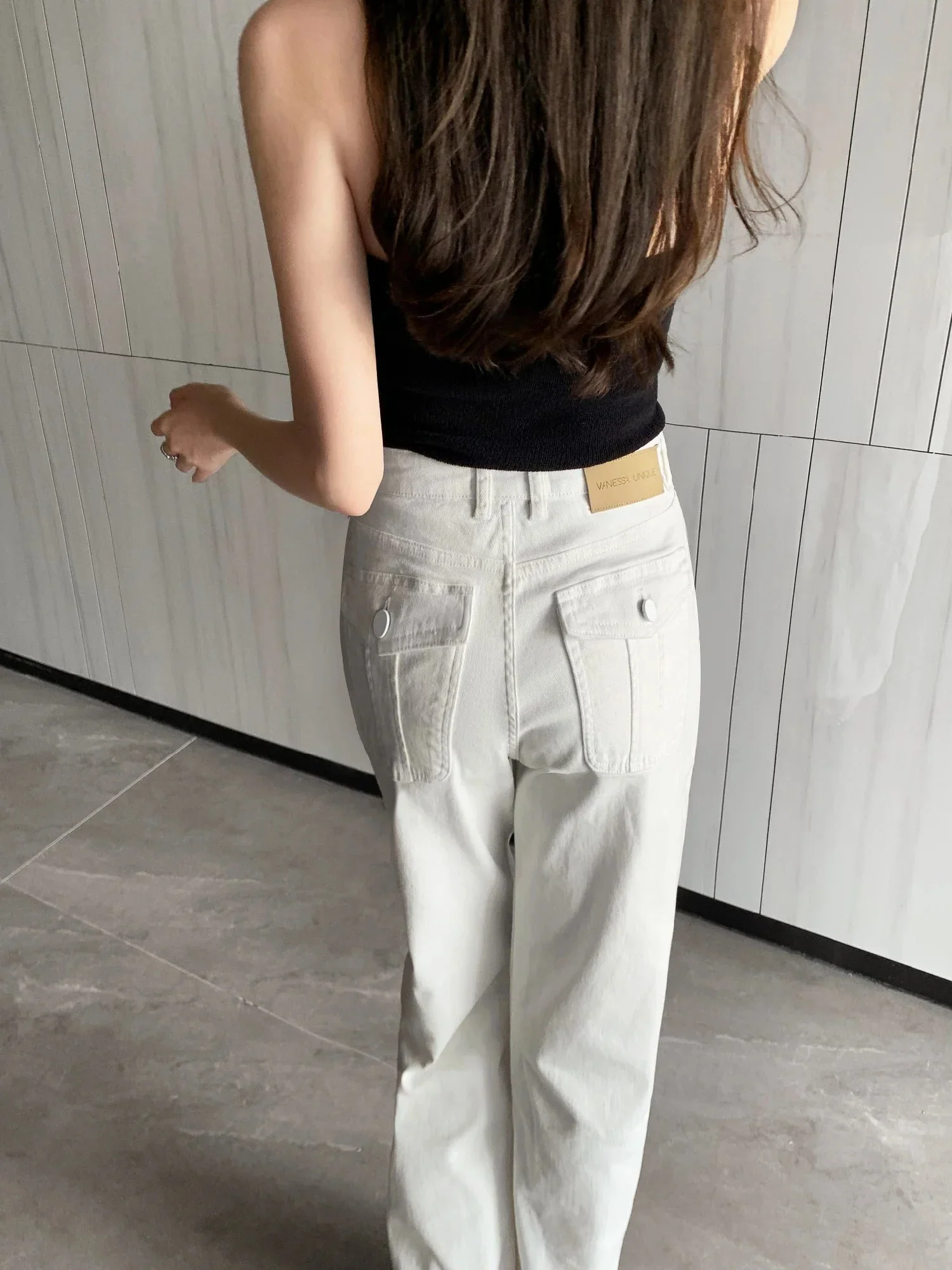 Kiera High-Waisted Jeans mit Weitem Bein - Image 4
