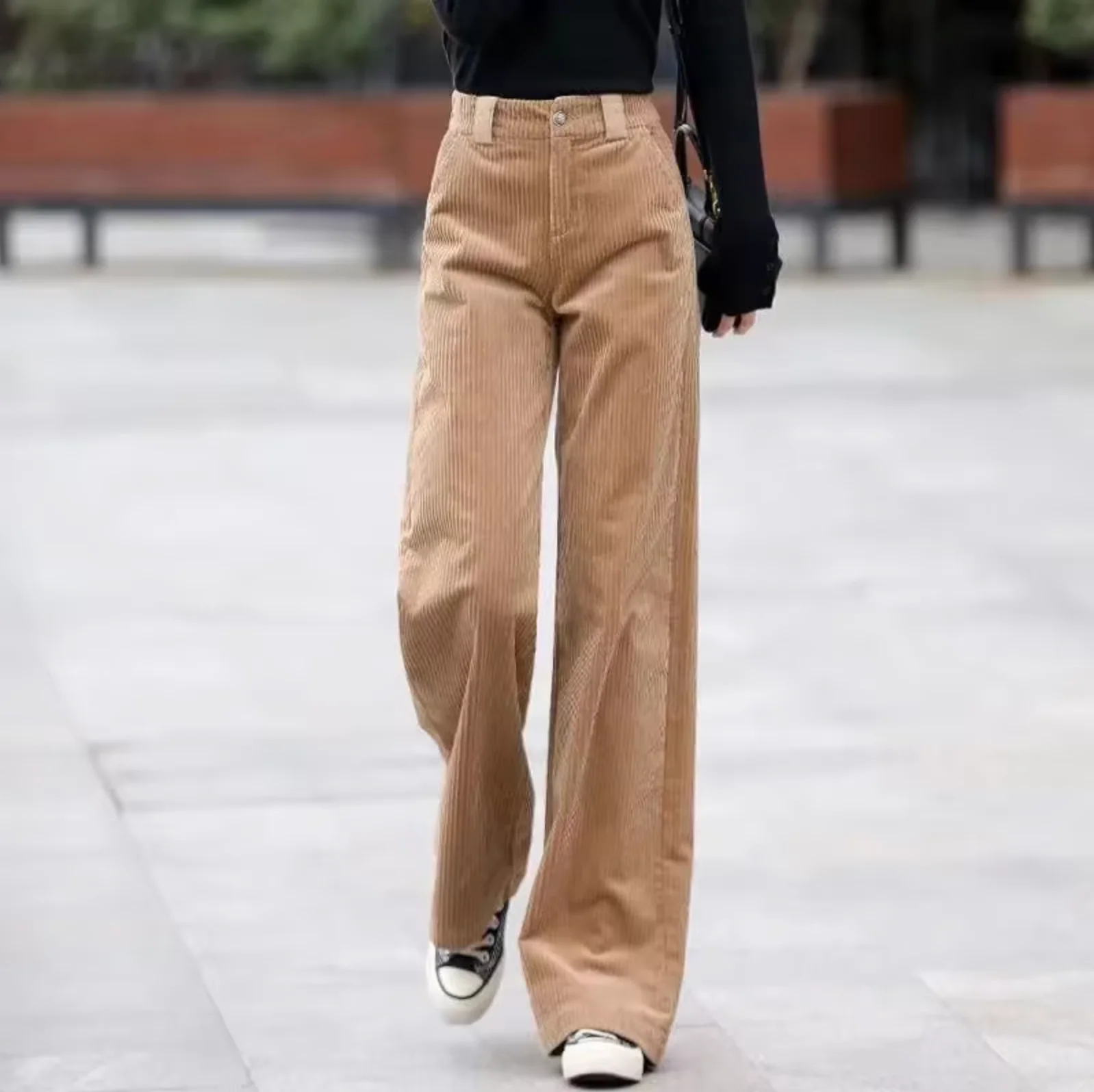 Kira | Bequeme Hoch Taillierte Cordhose - Image 3