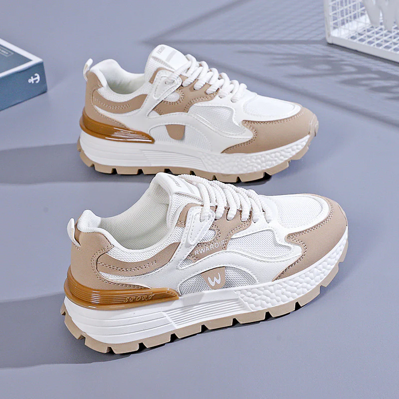 Klarisse - Leichter Schnür Turnschuh - Image 8