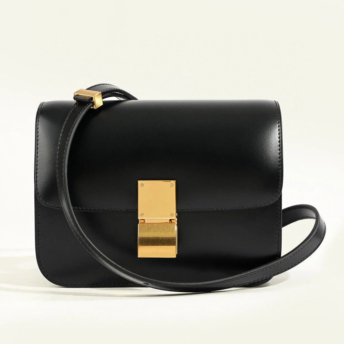 Klassische Damen-Schultertasche mit Überschlag aus echtem Leder - Image 9