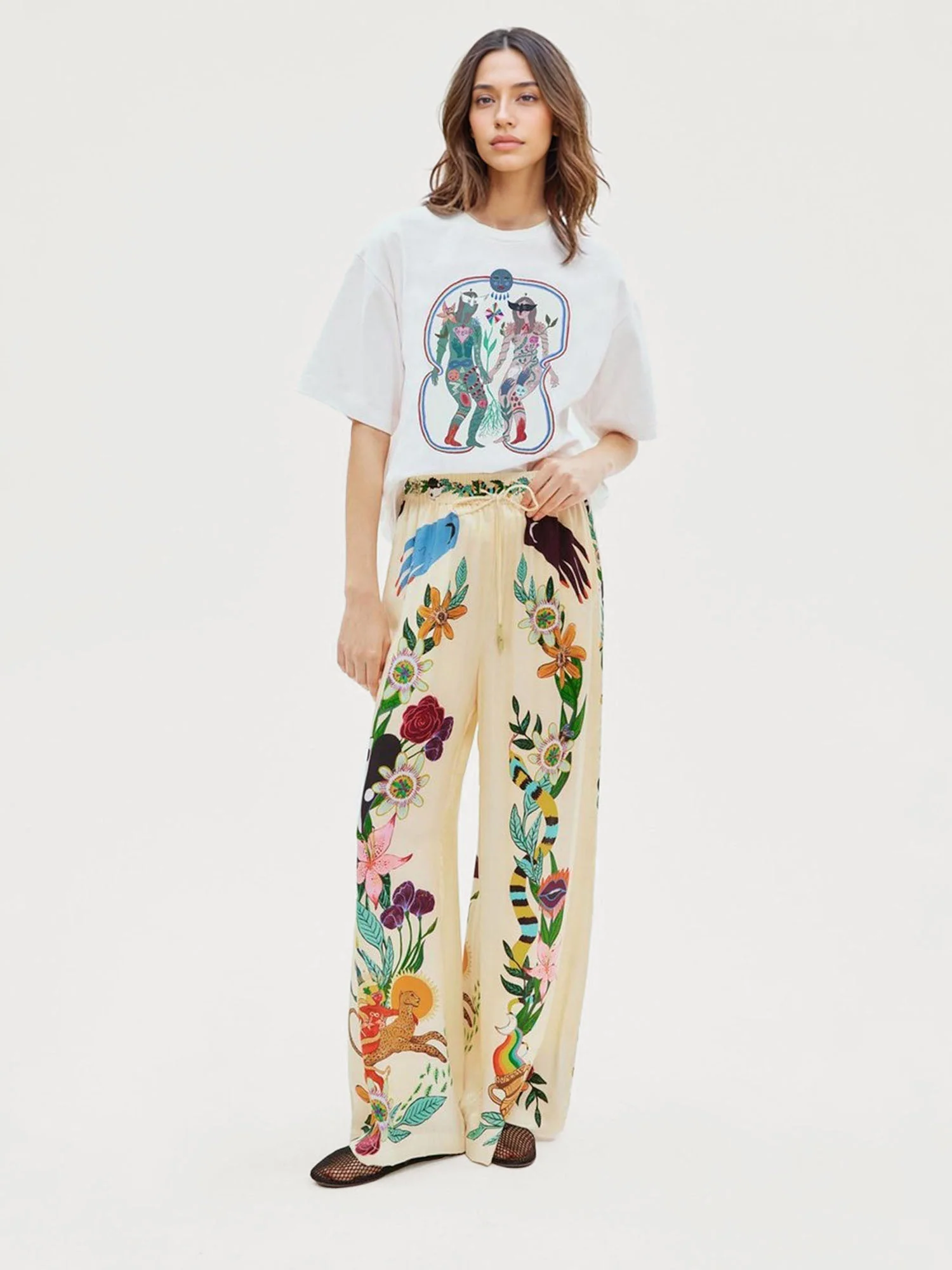 Komplett satiniert mit stilvollem Druck – Oversized Hemd und passende Hose - Image 7