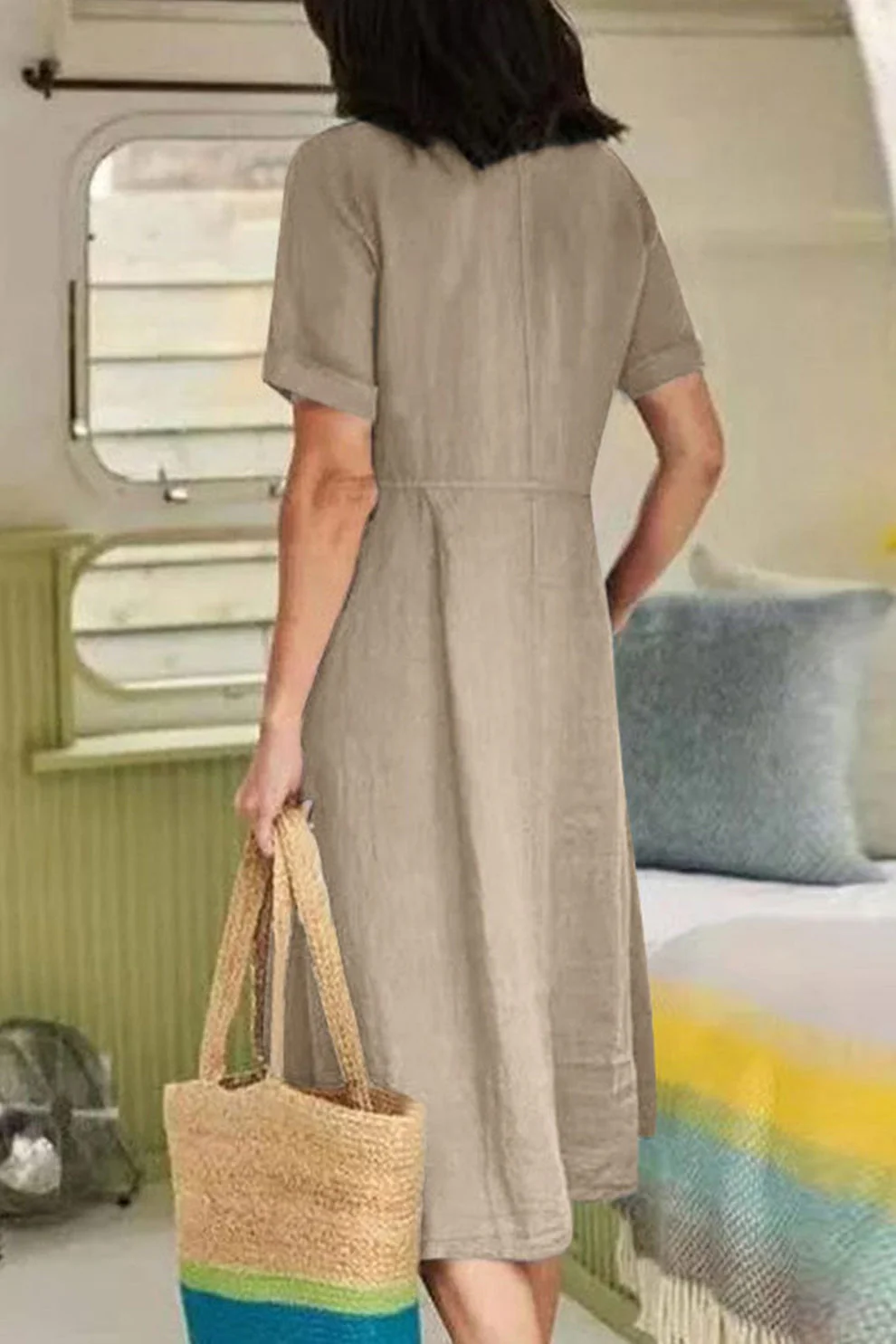 Kurzes, ärmelloses Midi-Kleid für Frauen - Image 2