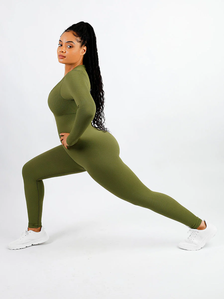 Langärmliger Jumpsuit mit V-Ausschnitt und Bauchkontrolle - Image 10