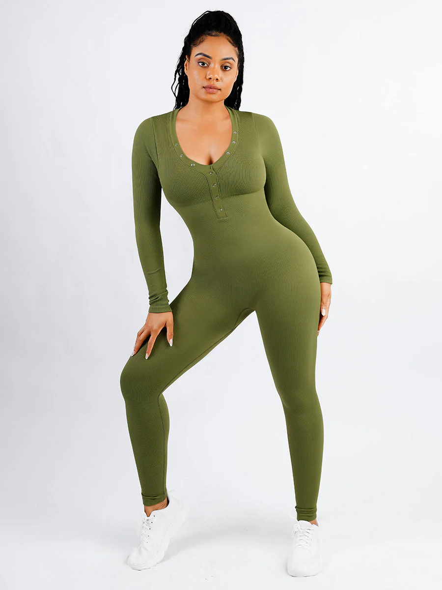 Langärmliger Jumpsuit mit V-Ausschnitt und Bauchkontrolle - Image 9