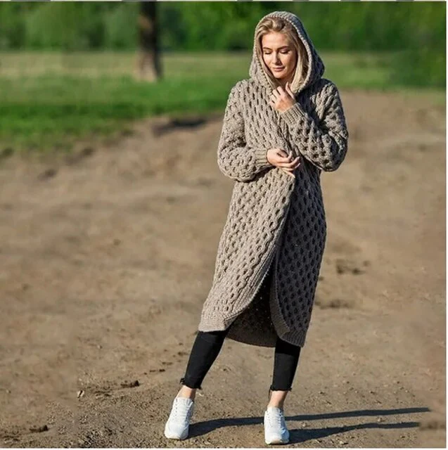 Lange Strickjacken und Kapuzenpullover für Frauen in Übergröße - Image 10