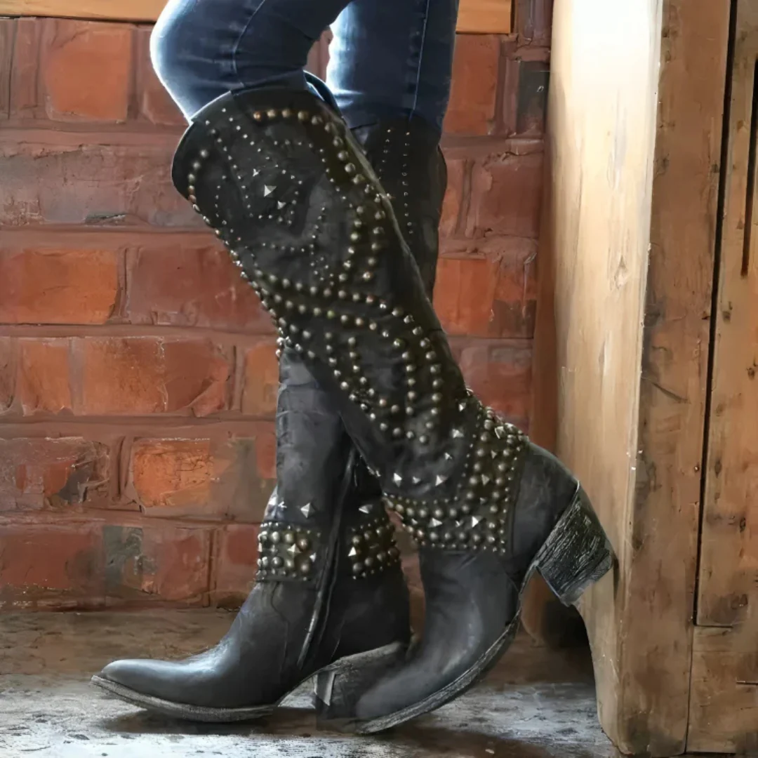 Lara | Damen Kniehohe Nieten Blockabsatz Stiefel - Image 3