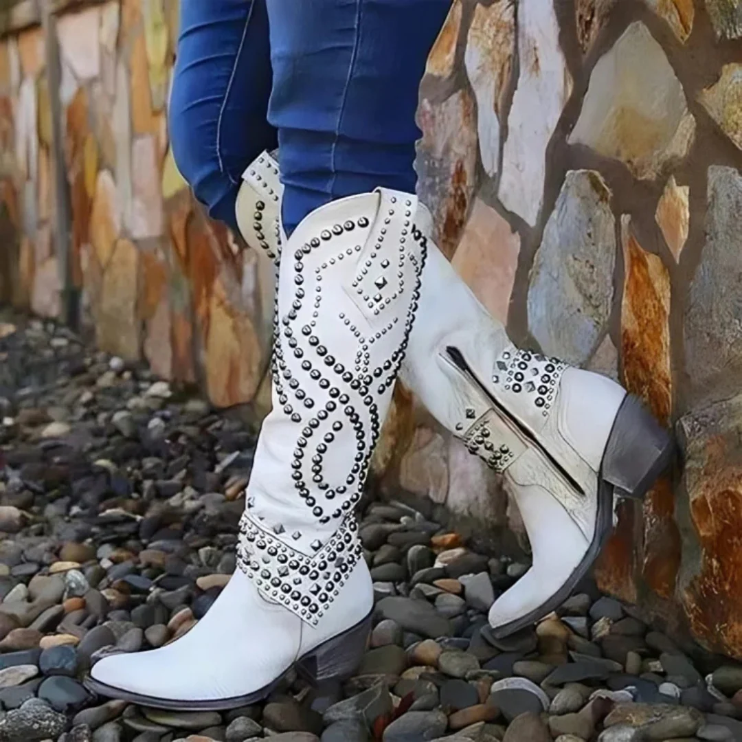 Lara | Damen Kniehohe Nieten Blockabsatz Stiefel - Image 5