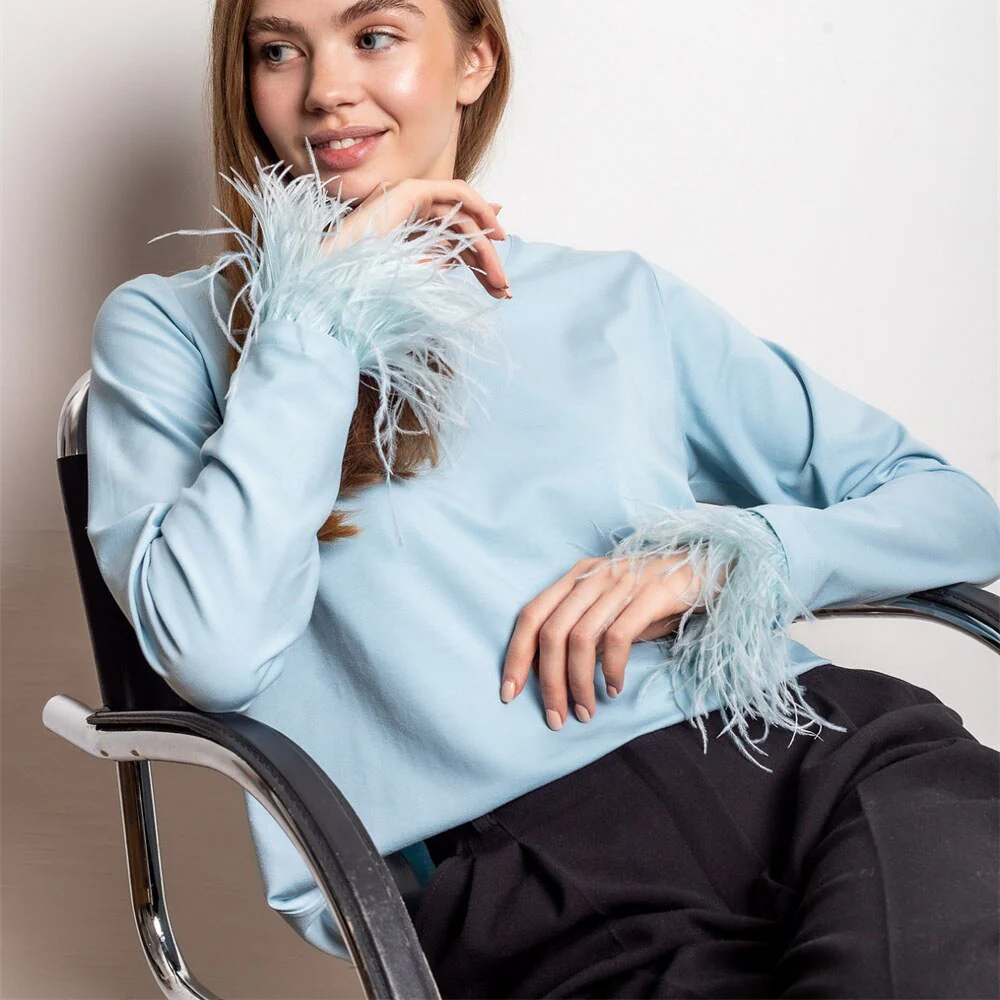 Lara | Stilvolles Feder Langarmshirt - Image 4