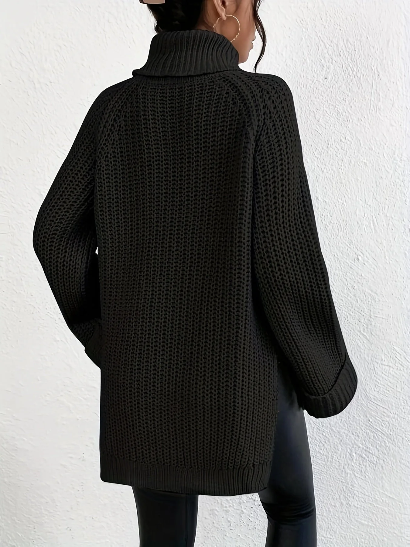 Lässiger Pullover mit Raglanärmeln und Rollkragenpullover - Image 3