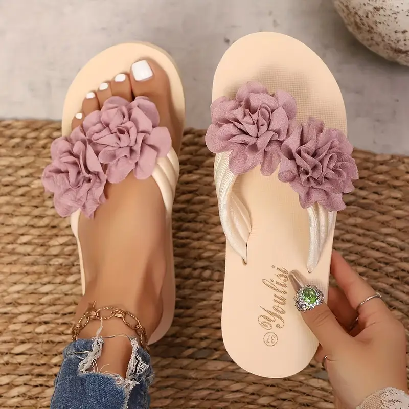 Layla - Lässige Damen-Flip-Flops mit Blumenstickerei - Image 3