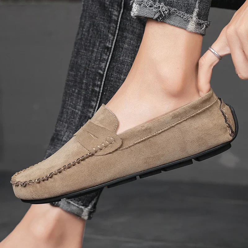 Leichte Loafers aus Wildleder für Männer - Image 5