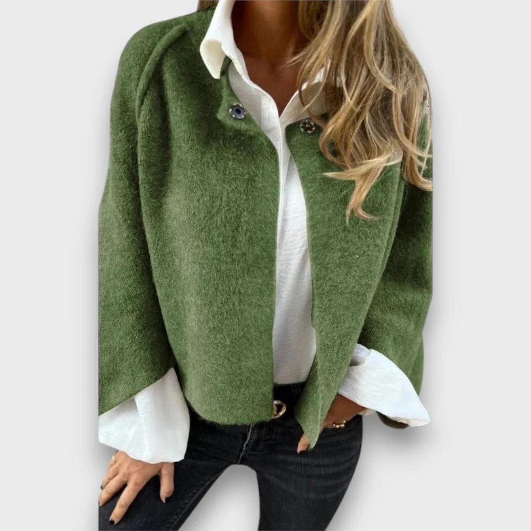 Lene – Kurzjacke mit Knopfdetail - Image 7
