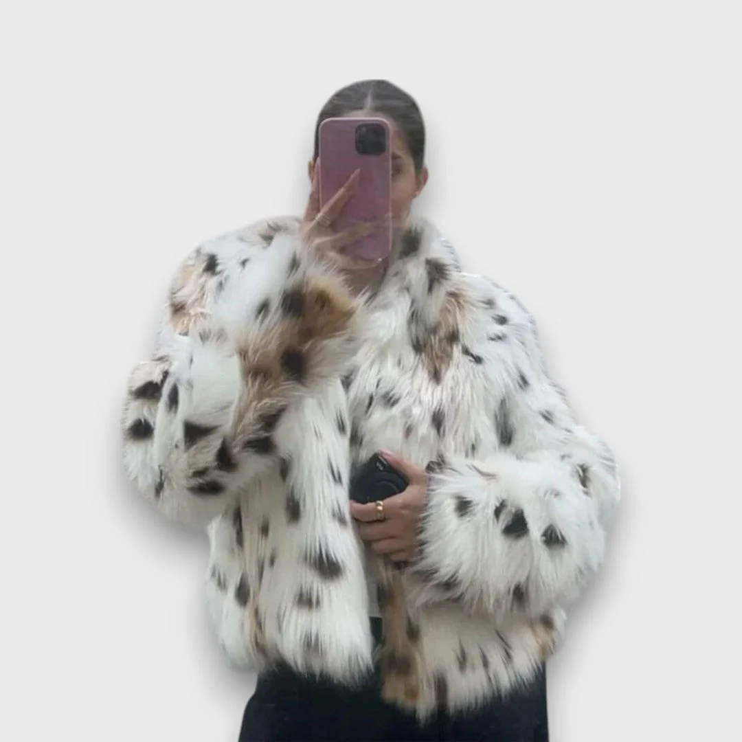 Leoline – Faux-Fur-Jacke im Animal-Design - Image 5