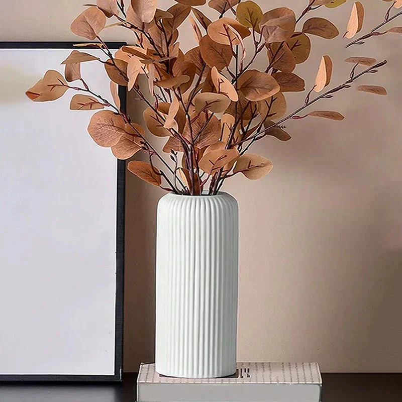 LineaForm Moderne Keramikvase – Künstlerische Streifen Dekoration - Image 5