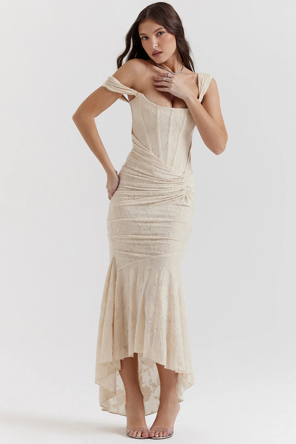 Liva – Ärmellos, gerafftes, Bodycon Abendkleid - Image 3