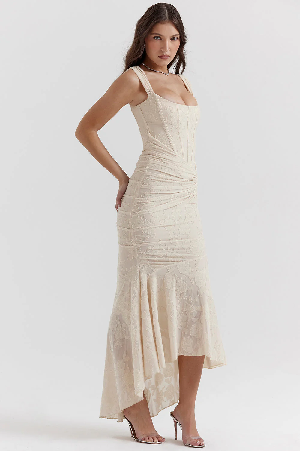 Liva – Ärmellos, gerafftes, Bodycon Abendkleid - Image 4