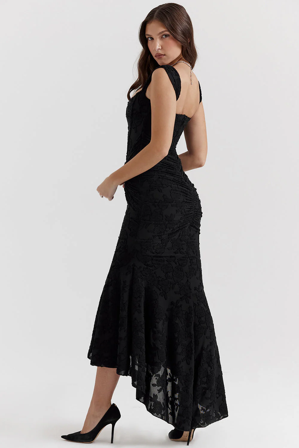 Liva – Ärmellos, gerafftes, Bodycon Abendkleid - Image 6