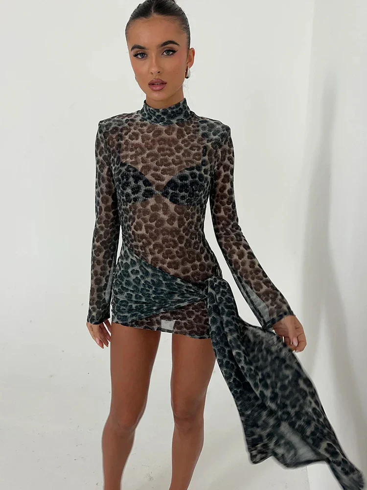 Livia | Verführerisches Print-Design Damen Minikleid - Image 6