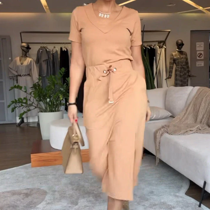 LORINA - FIGURBETONTES TOP UND MIDIROCK - Image 4