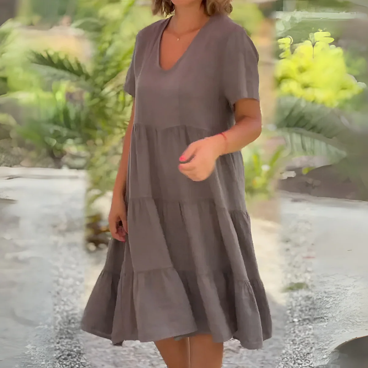 Luce | Fließendes Kleid mit V-Ausschnitt - Image 4