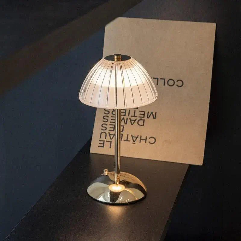 LumiCryst – Kabellose LED-Kristalllampe mit Touch-Bedienung - Image 2