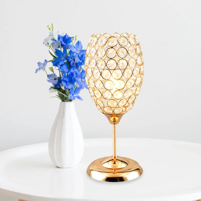LumiCup Krystal Akzentlampe – Elegante kopfmodellige Nachttischlampe für luxuriöse Inneneinrichtungen - Image 2
