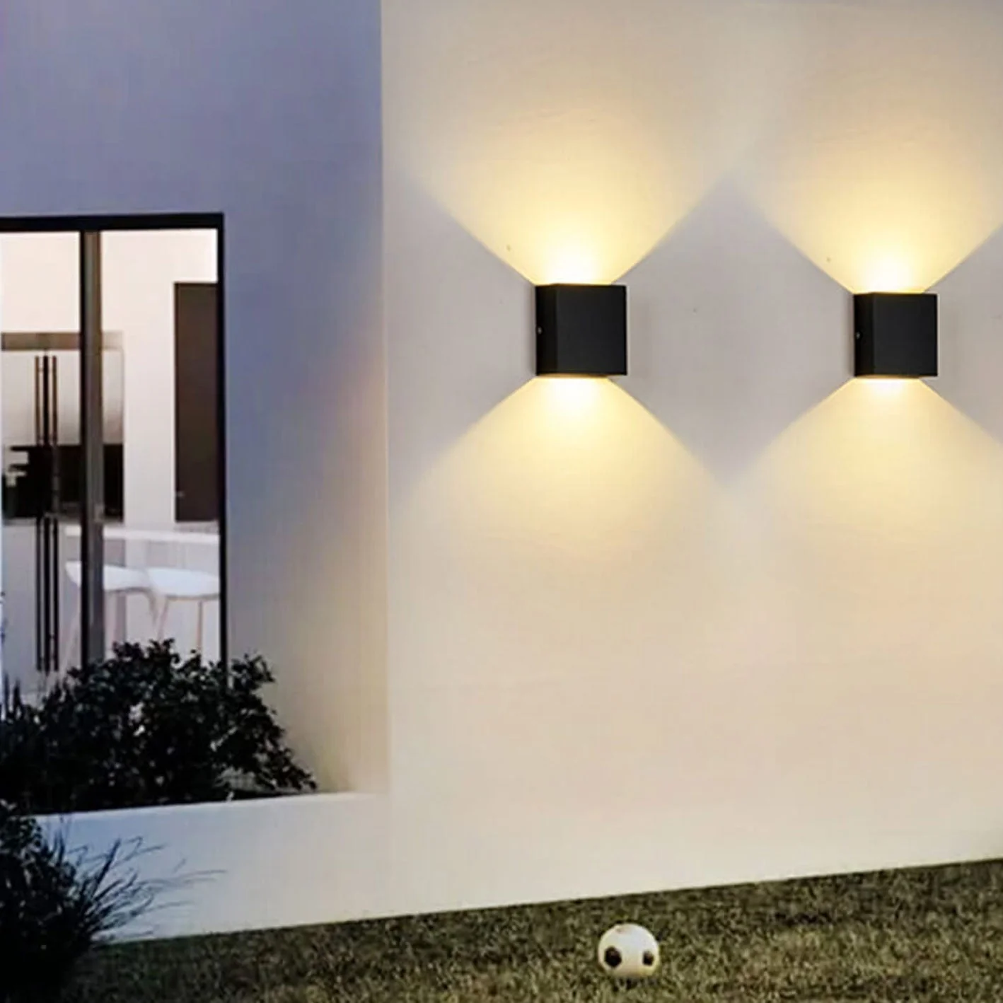 LumiGuard LED-Wandlampe mit Bewegungsmelder – Moderne Außenbeleuchtung - Image 2
