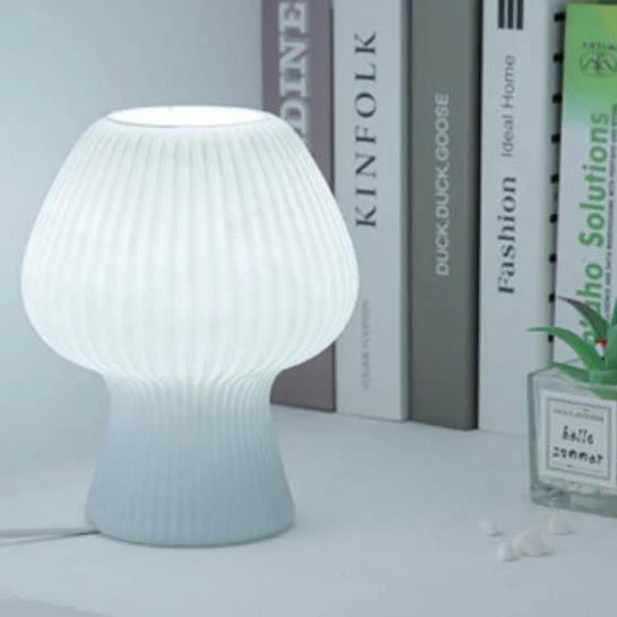 LumiMuse Vintage Glasbettlampe – Verstellbare LED-Nachttischbeleuchtung - Image 2