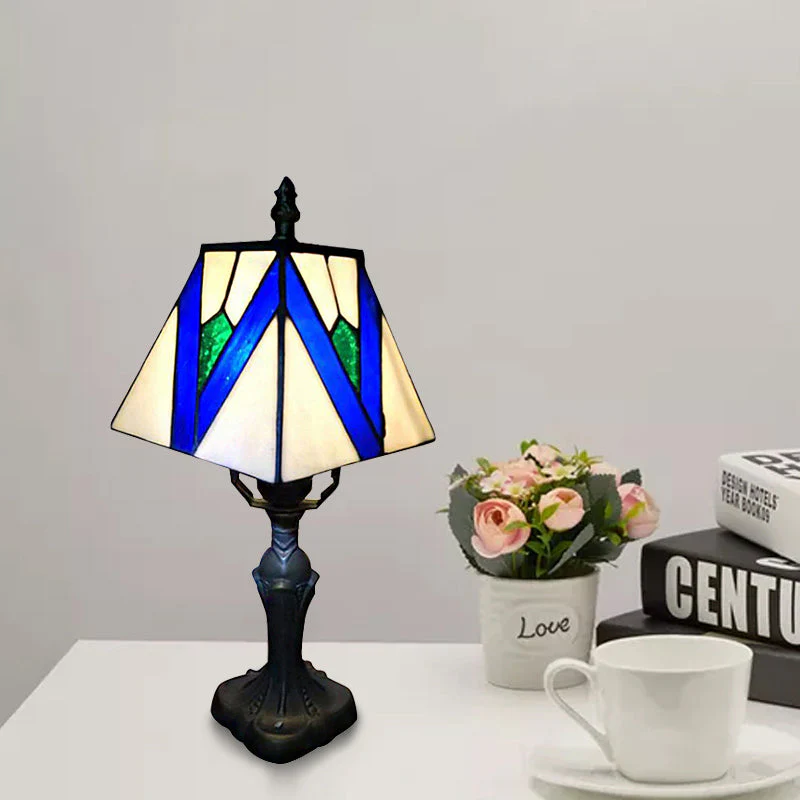 Lustria – Vintage-inspirierte Tiffany-Glas-Schreibtischlampe - Image 4