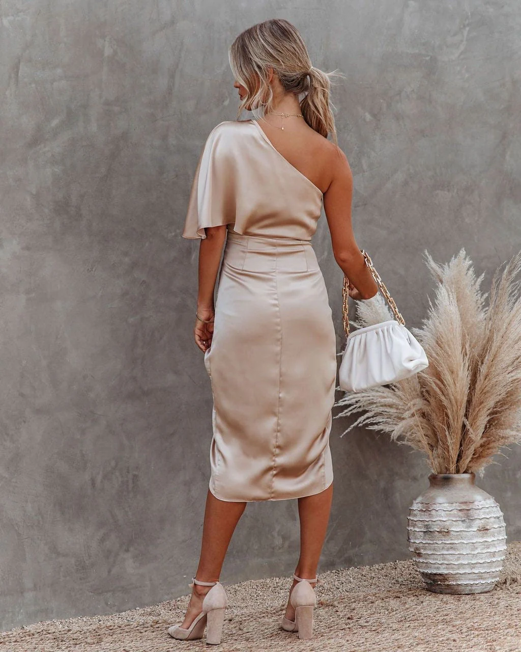 Maelle - Chic Dress - Image 2